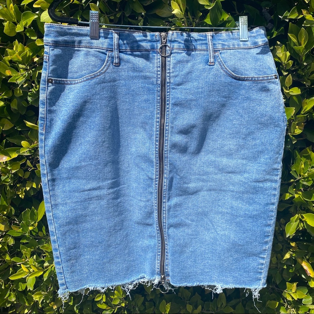 ZIPPER DENIM PENCIL SKIRT
